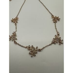 LC Gold Tone Chain Necklace With Flowers 16”
